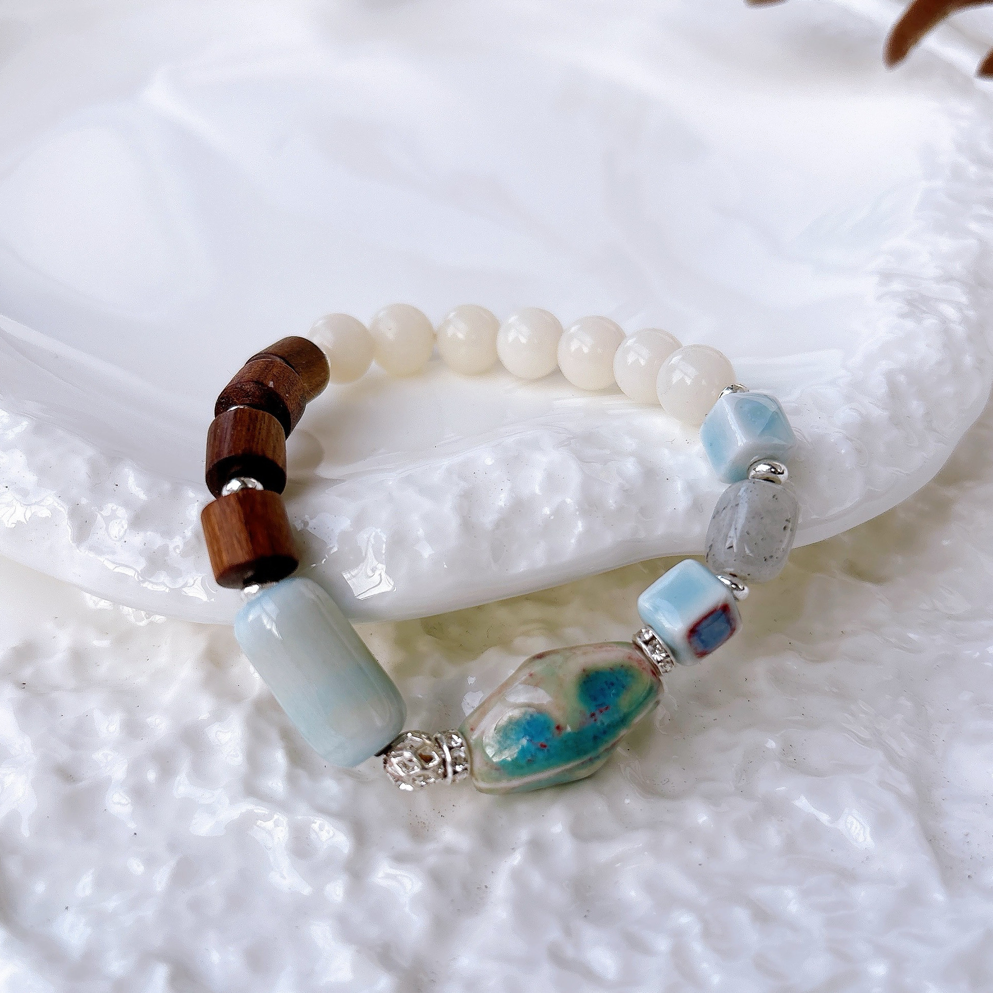 「記憶のかけら」自然を纏う陶器と天然石のブレスレット｜一点物ハンドメイド