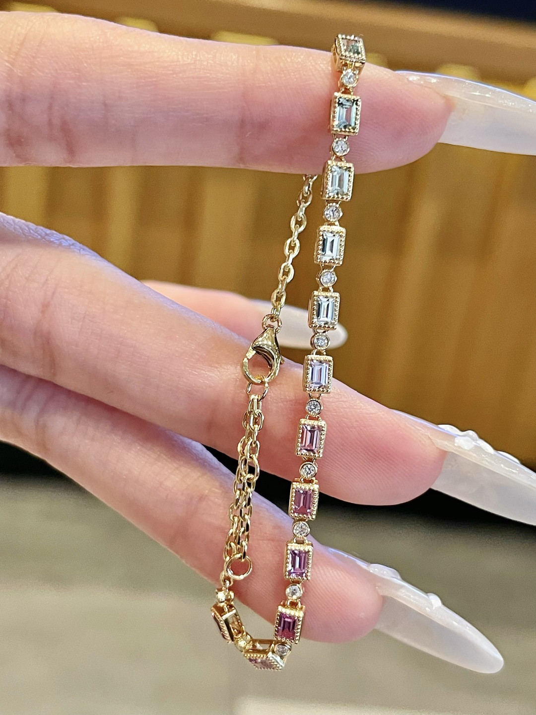 ファンシーカラーサファイアブレスレットk18　2302