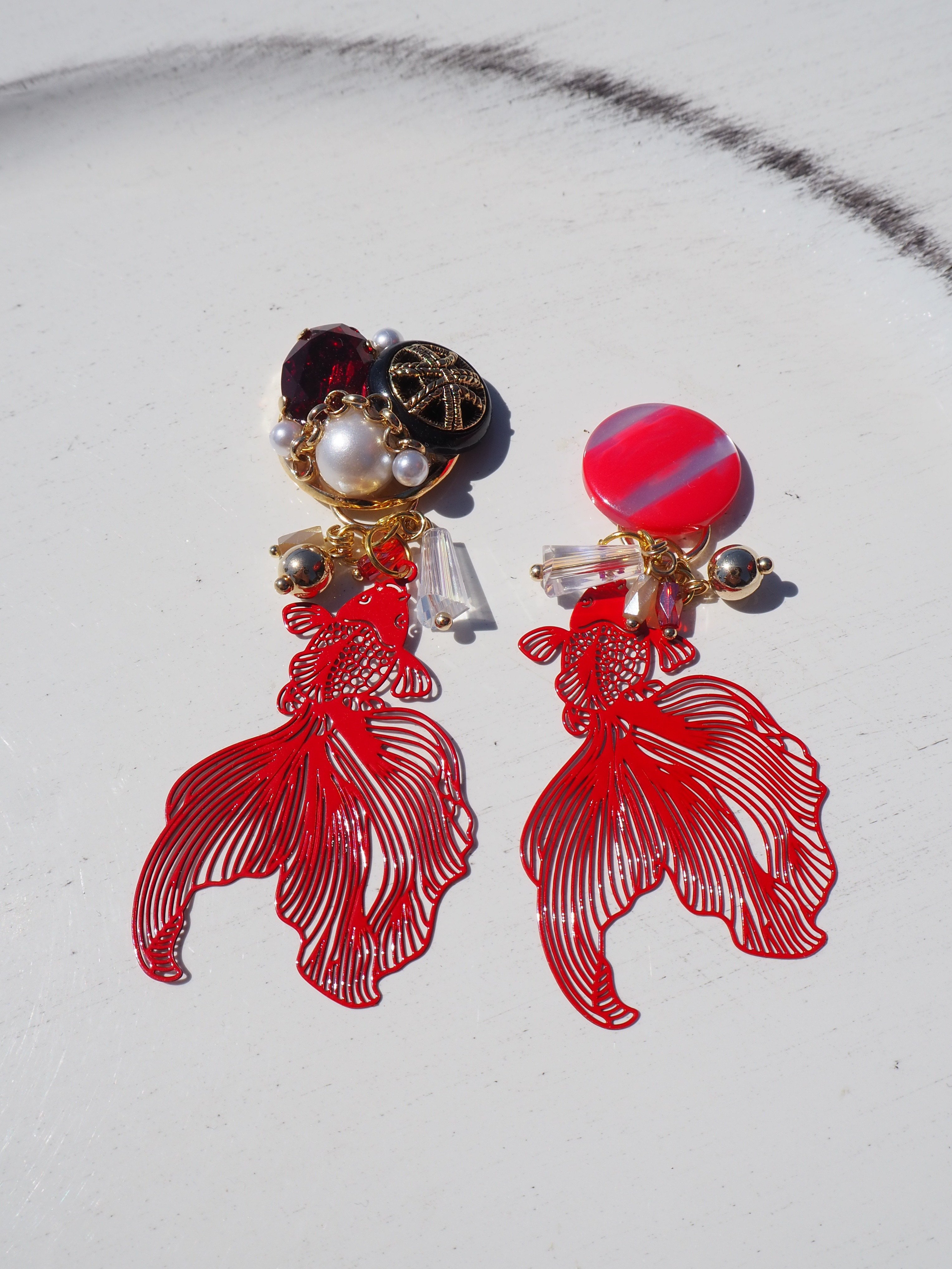 ボタンアクセサリー/金魚/ピアス