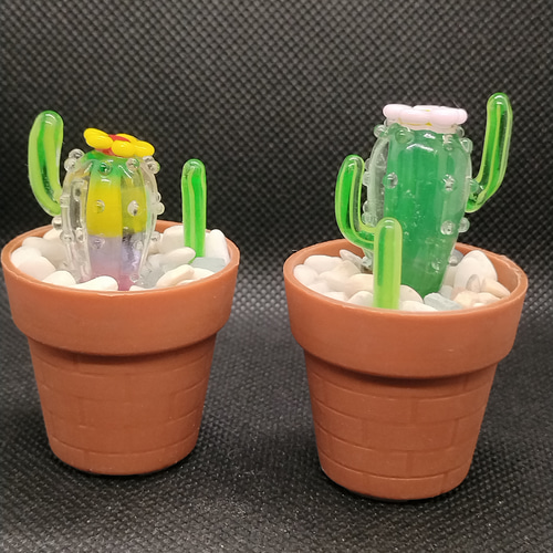 ハンドメイド、ガラスサボテン、手作りガラスミニチュア鉢植え植物