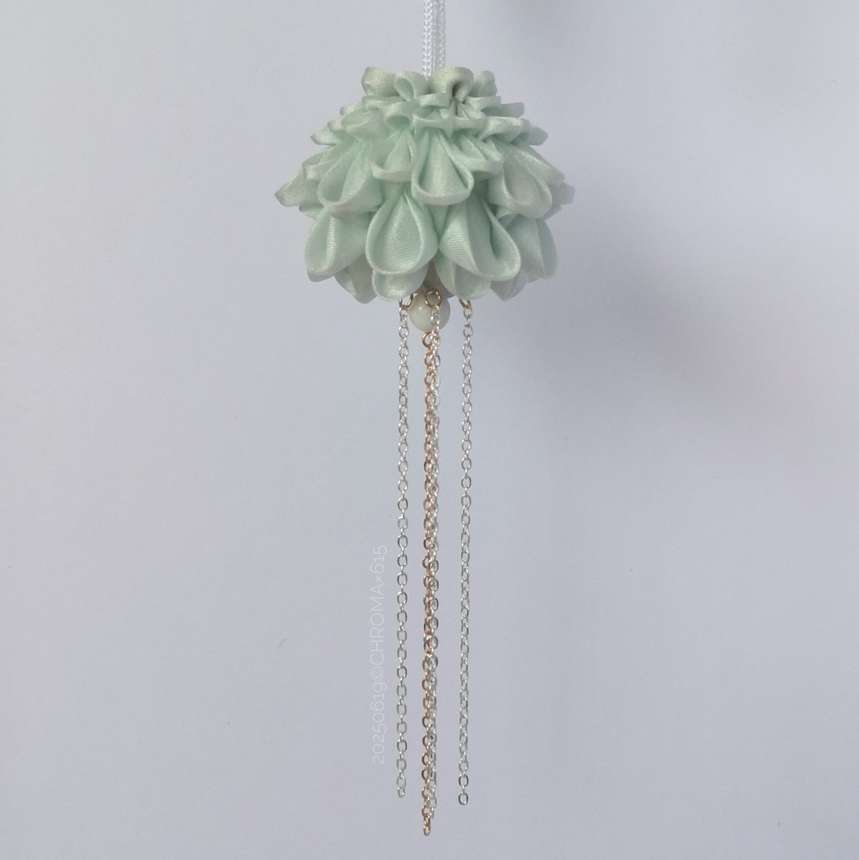 つまみ細工根付 海月-初型