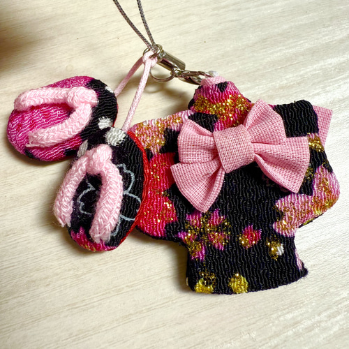 和柄ミニ着物と草履のストラップ＊桜模様／和風小物／ハンドメイド