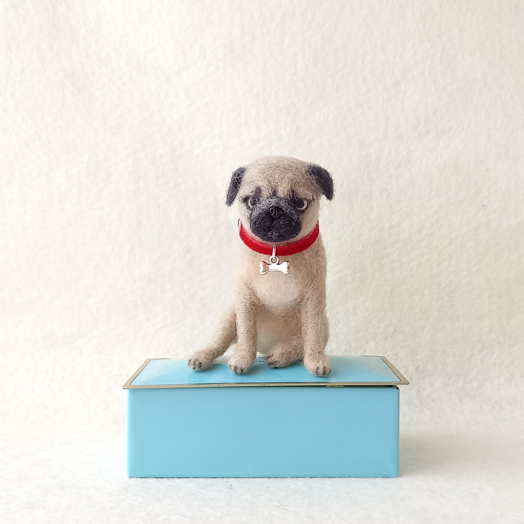 羊毛フェルトミニチュアパグ/クリアケース付き