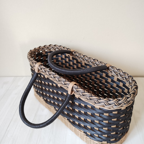 横長 かごバッグ うすちゃ✕黒 バスケット 紙バンド クラフトバンド