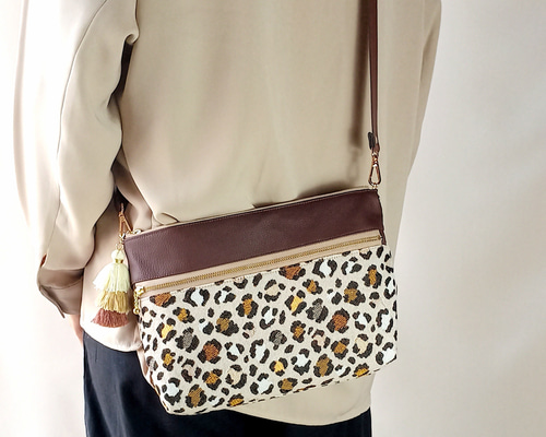 長財布が入る♪ ダブルファスナーショルダーバッグ フランス製