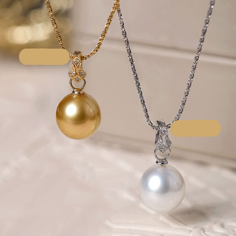 [ヘイズジュエリー] エーデルワイス ホワイトティーシリーズ 18Kゴールド 10-11mm 南洋ホワイト/ゴールドビーズ 取り