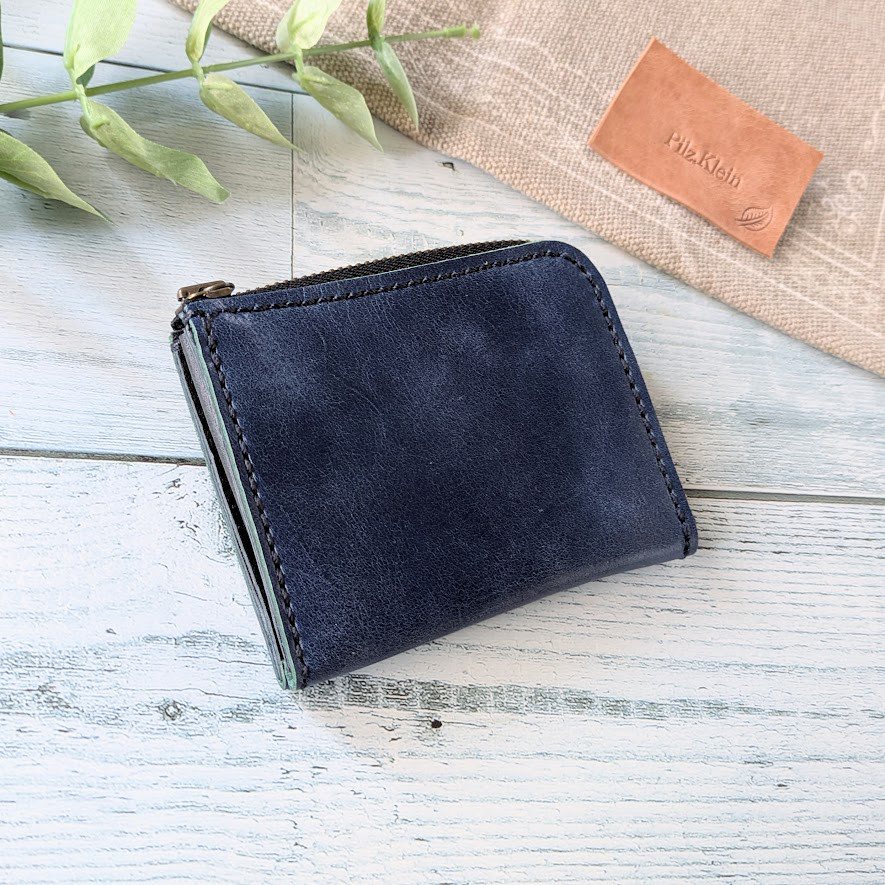 L字ファスナーミニ財布　ムラ染めダークブルー　コンパクト  ハーフサイズ   レザー　本革
