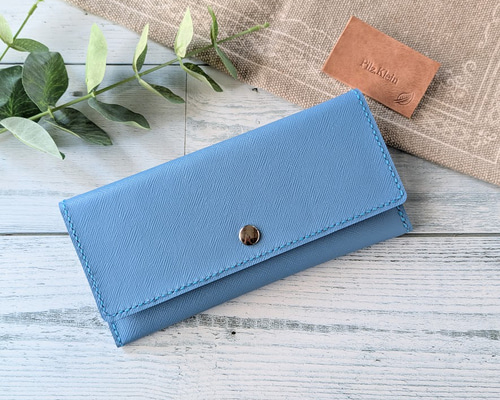 送料無料】薄くスマートな長財布（ターコイズブルー絹目型押し）スリム