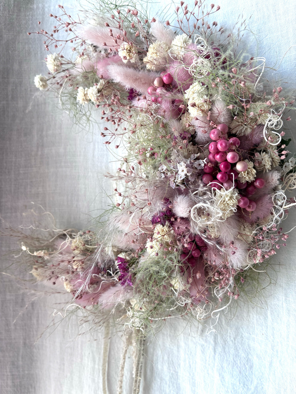 淡いピンクな三日月リース ピンクの三日月リースの通販 by Flower