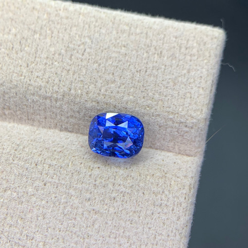 New 2.06ct天然コーンフラワーブルーサファイアルース 鑑定書付き 25/7