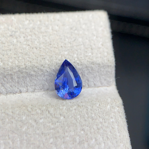 New 1.03ct天然コーンフラワーブルーサファイアルース　鑑定書付き非加熱 New 1.03ct天然コーンフラワーブルーサファイアルース 鑑定書付き 25/7