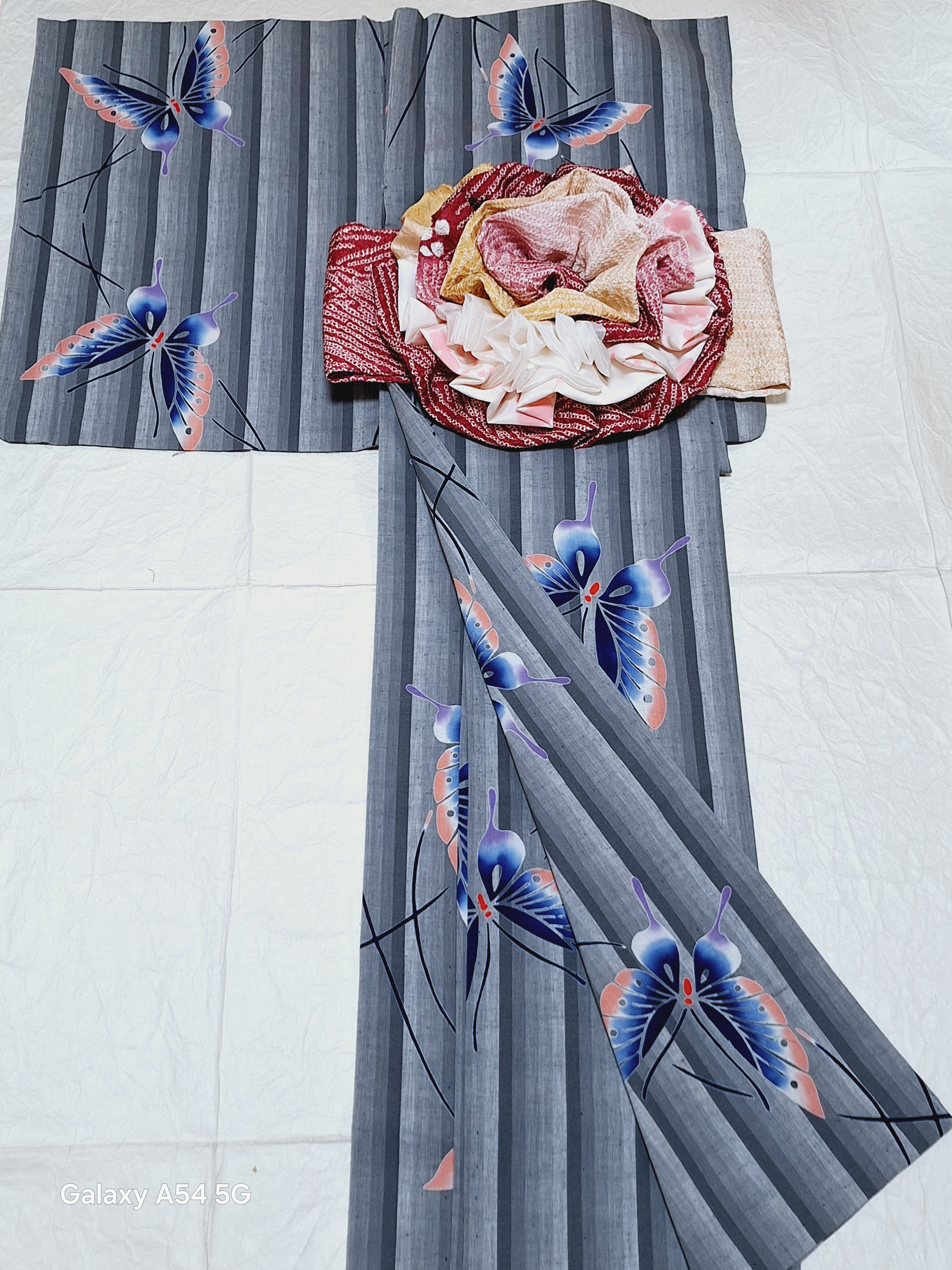 【細身】ワンタッチ浴衣　くらわん浴衣　灰先染め縞蝶文様