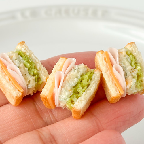 ランチ風 ミニチュアパン 】 ポテサラ サンド / 樹脂粘土で作った