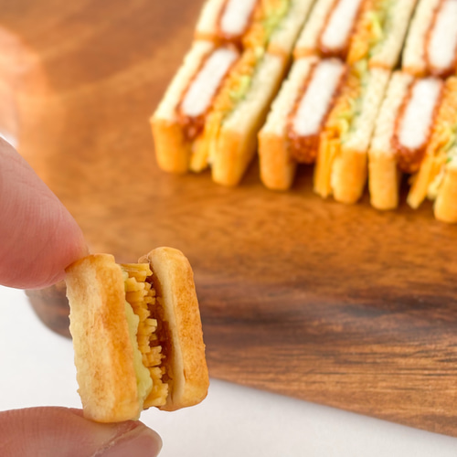 特集掲載 】ランチ風 ミニチュア サンドイッチ カツサンド / 樹脂粘土