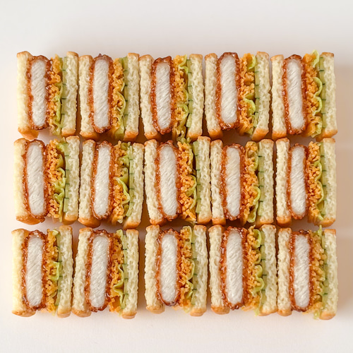 特集掲載 】ランチ風 ミニチュア サンドイッチ カツサンド / 樹脂粘土