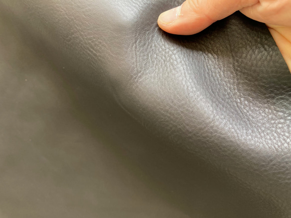 牛革　Ｋｉｐソフト弱シボ　No.17-1　ハンドメイド　レザークラフト　本革　素材　材料 2枚目の画像