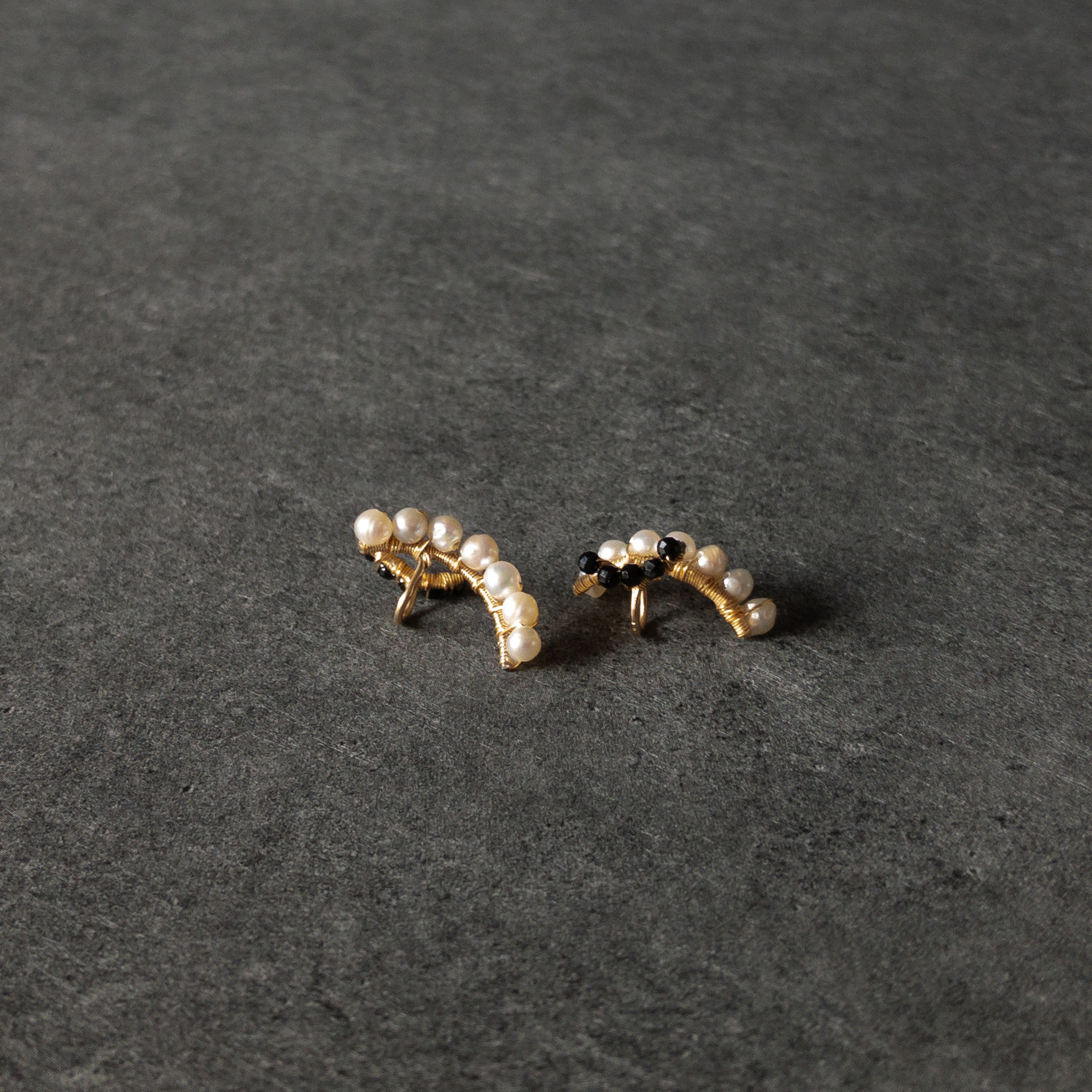 【14kgf】リバーシブルイヤリング 〜 淡水真珠＆ブラックスピネル