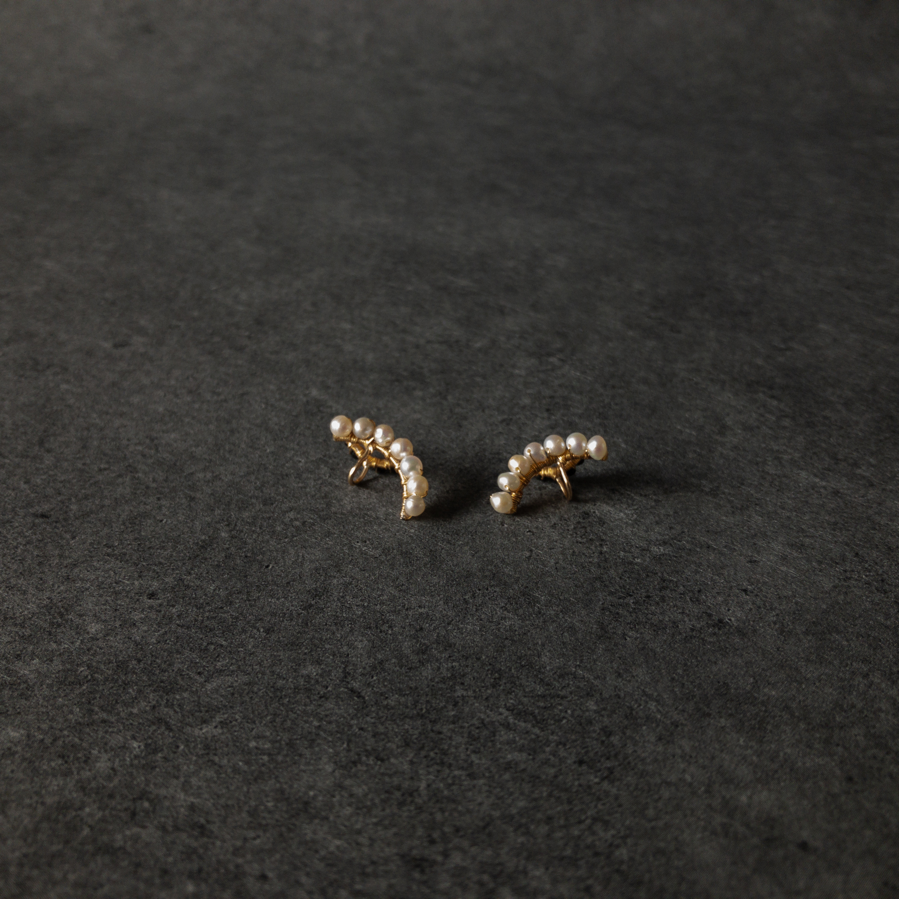 【14kgf】リバーシブルイヤリング 〜 淡水真珠＆ブラックスピネル