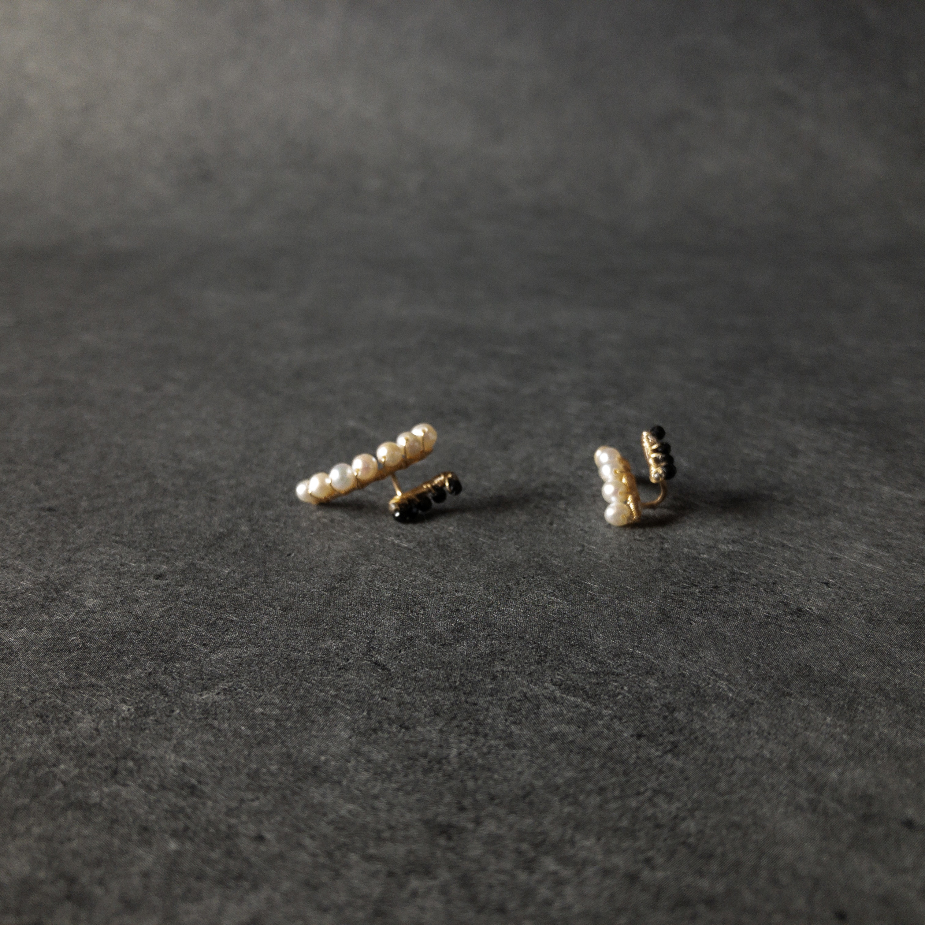 【14kgf】リバーシブルイヤリング 〜 淡水真珠＆ブラックスピネル