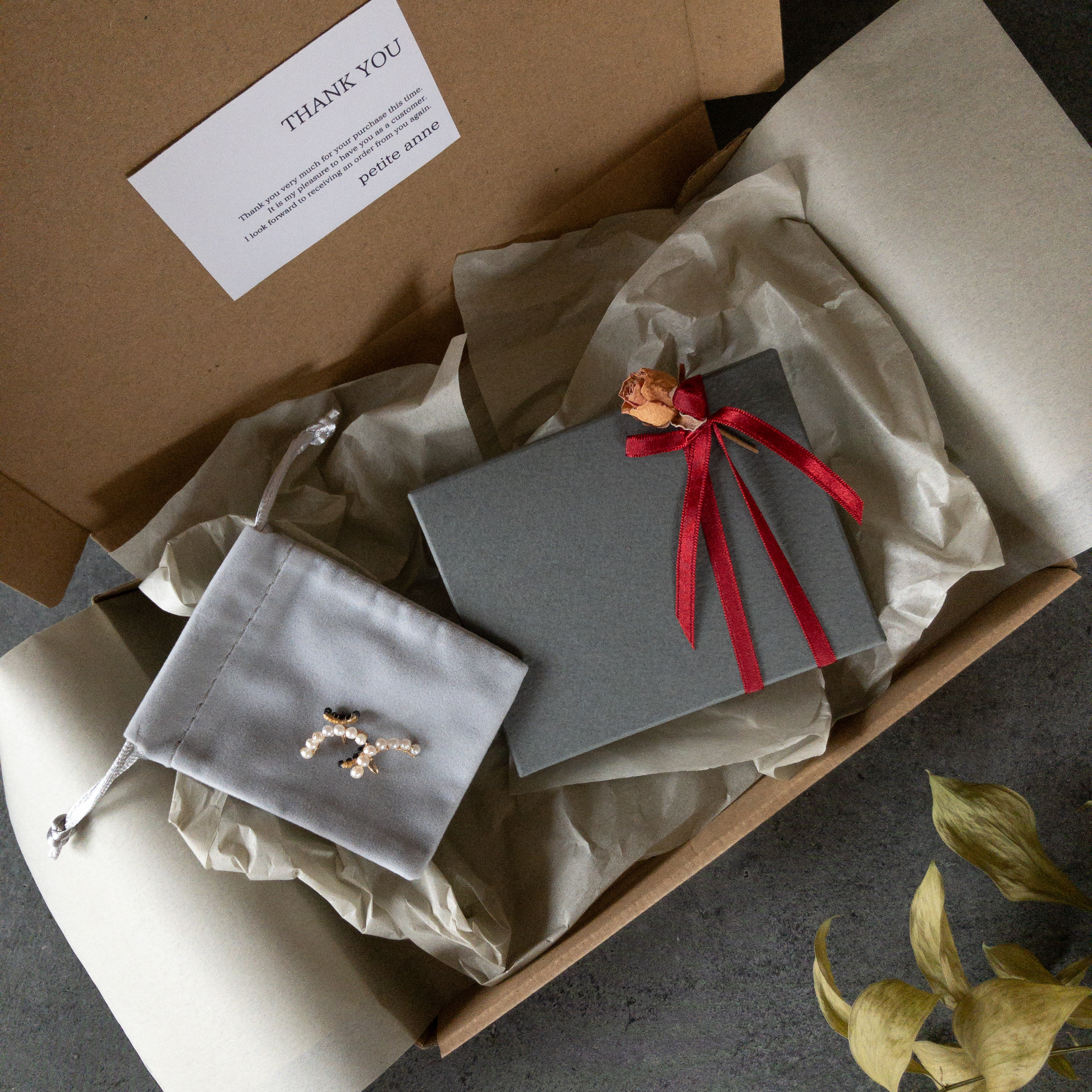 【14kgf】リバーシブルイヤリング 〜 淡水真珠＆ブラックスピネル