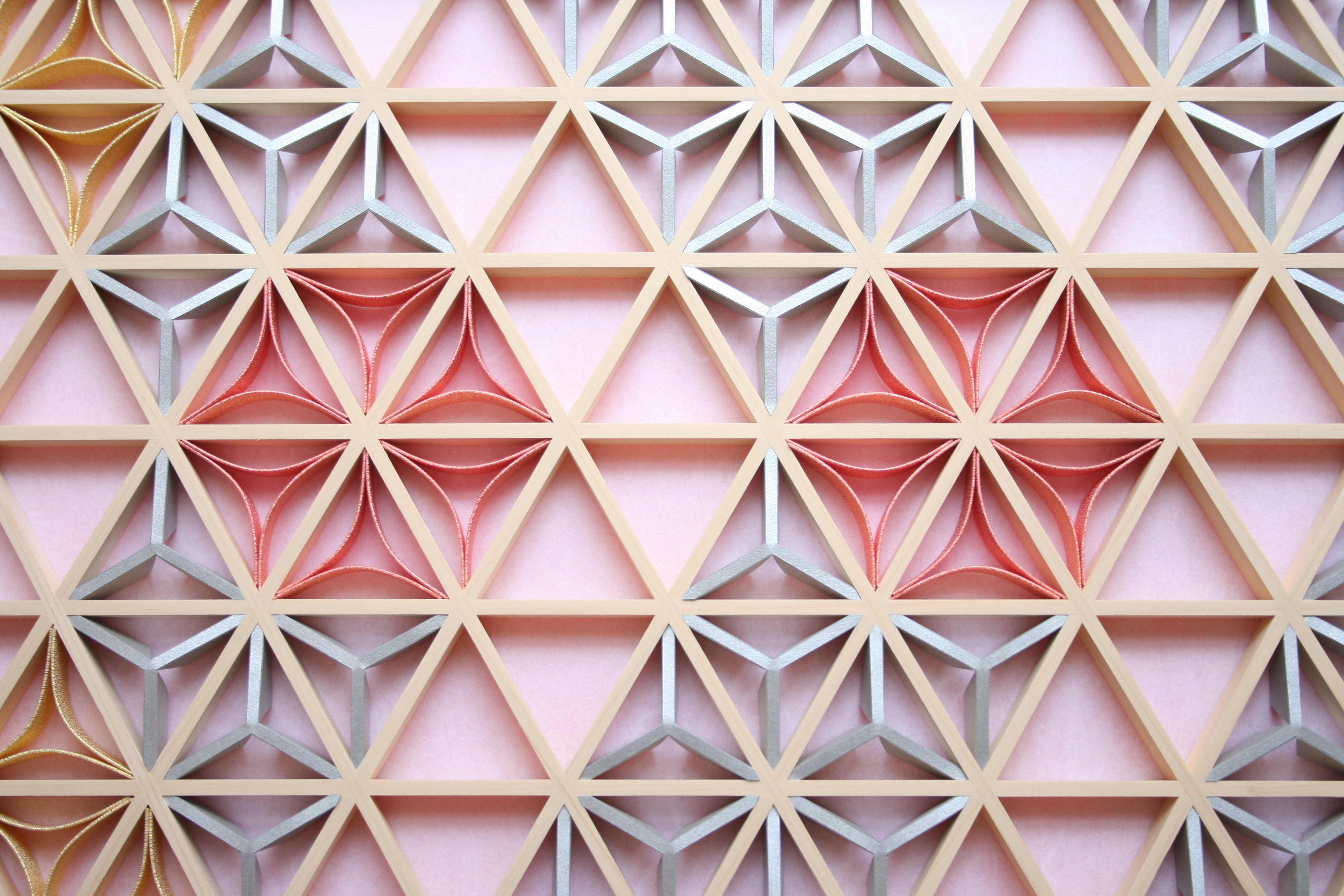 組子アートパネル 【水引七宝 コーラルピンク TypeE  ピンク背景】 和風インテリアパネル