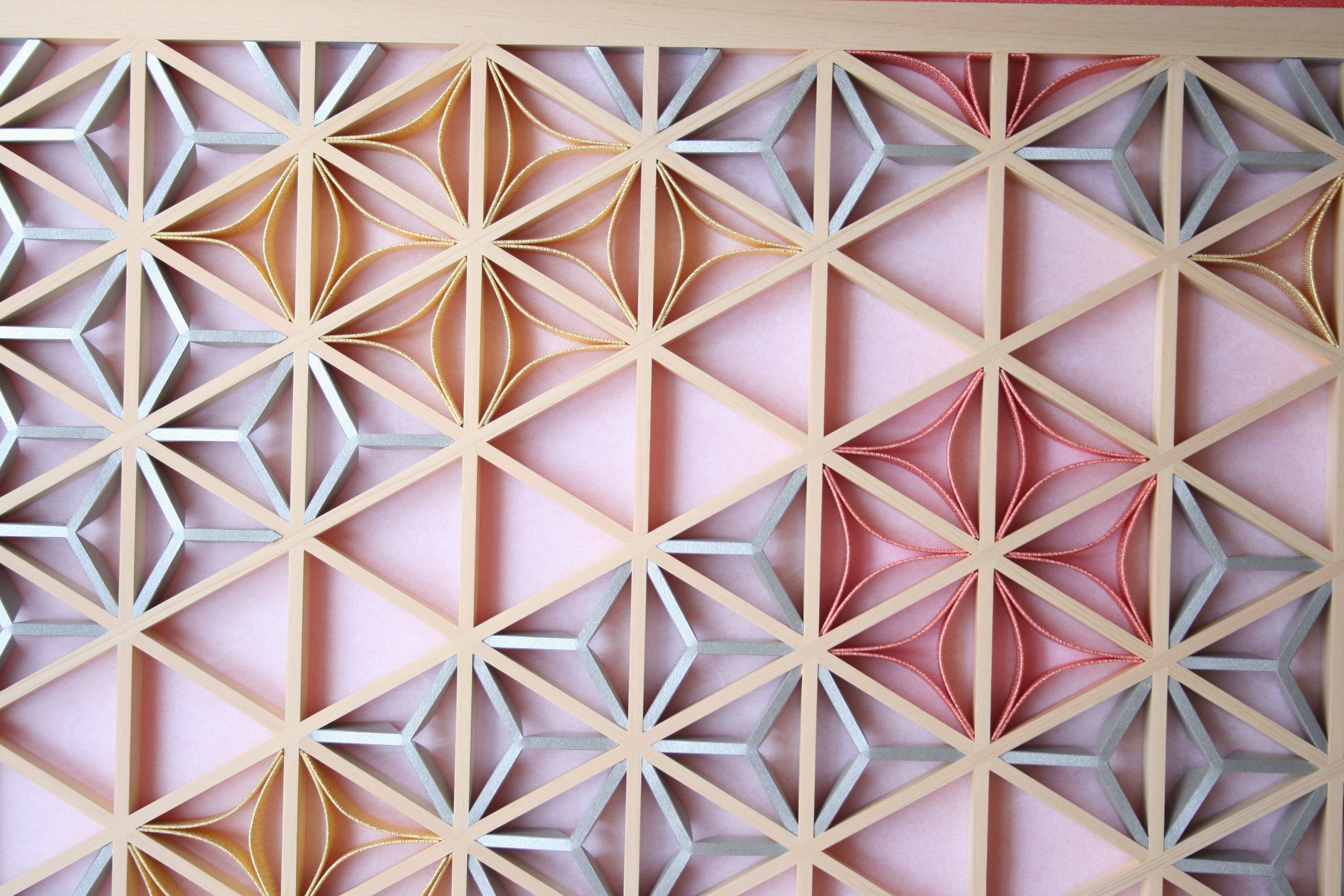 組子アートパネル 【水引七宝 コーラルピンク TypeE  ピンク背景】 和風インテリアパネル