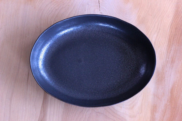 使いやすいサイズ感が魅力的な…オーバル皿 5枚目の画像