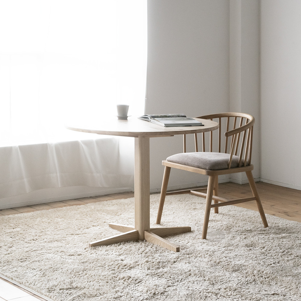 くりの丸いダイニング1本足タイプ（直径70・80・ 90cm・国産栗材・2色選択・ウレタン）ダイニングテーブル