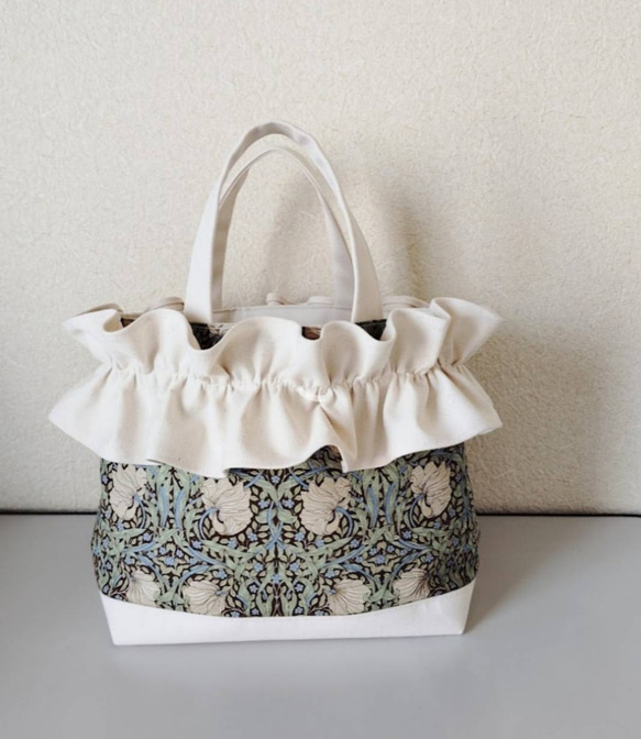モリス&コー　ピンバーネル&フラワーズ アシンメトリーフリル　トートバッグ M✰ウィリアムモリスのフリルバッグ♡アンティークな花柄