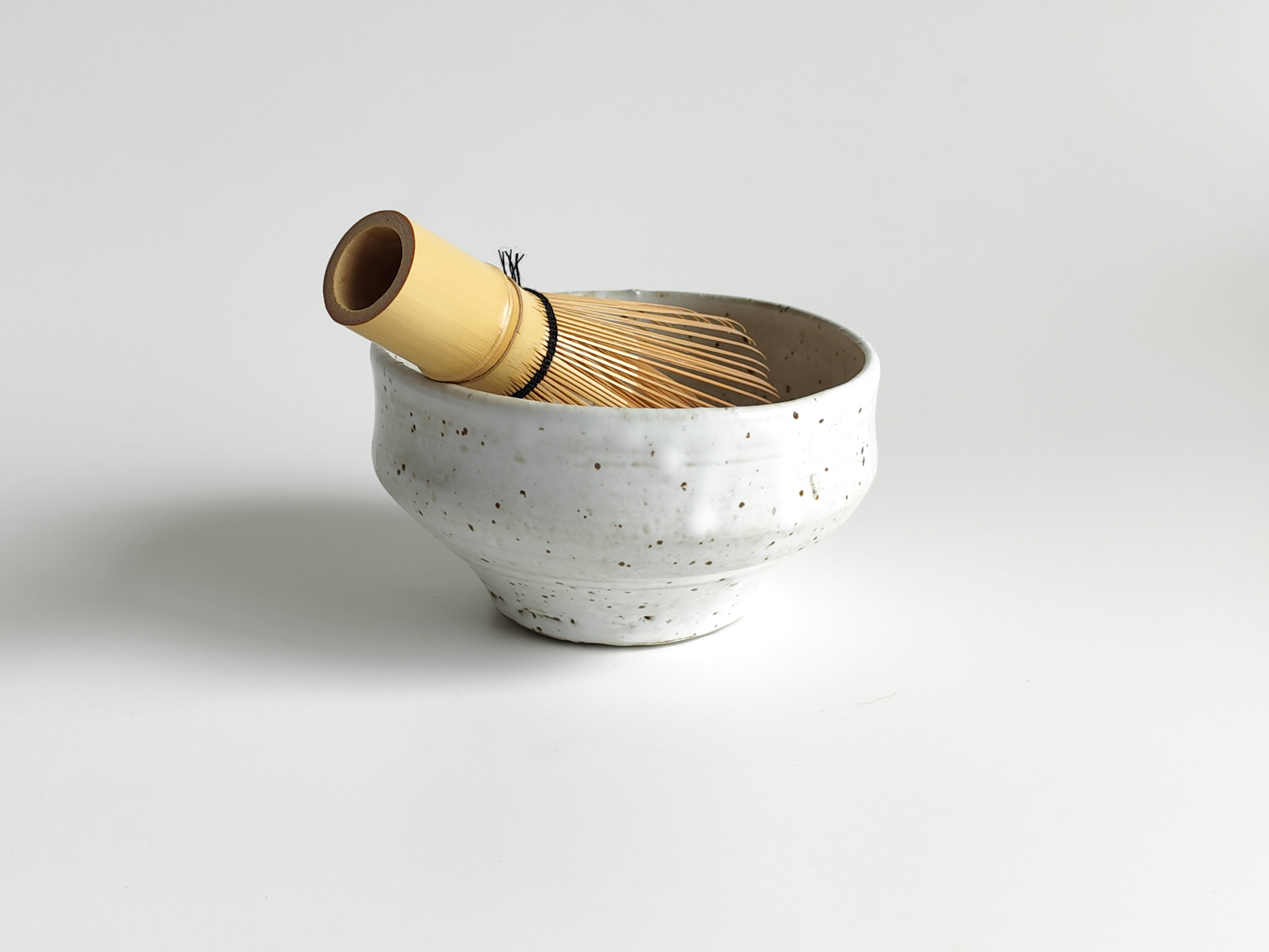 斑白釉　沓茶碗　半艶　ティーボウル　抹茶茶碗　還元焼成　WT-0101