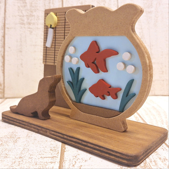 受注制作☆夏飾り☆金魚鉢とダックスの木製置物☆風鈴・すだれ付き☆犬種変更・色変更も可能！ 2枚目の画像