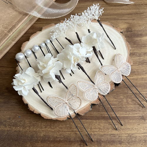 あべ様order髪飾り♡ ベージュ】蝶々×パール【カラー変更可】あじさい 髪飾り 成人式＊卒業