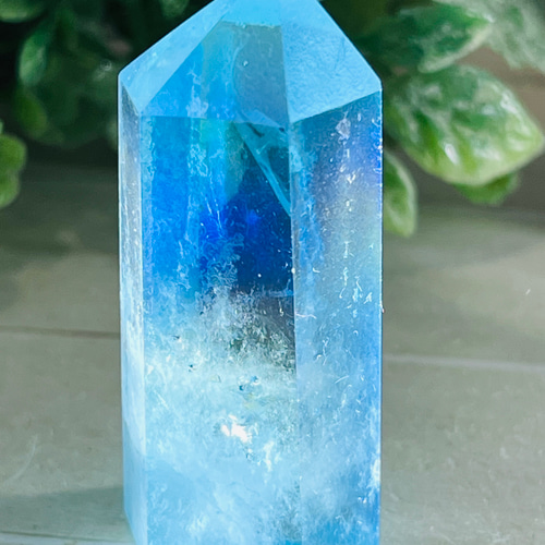 七色の夢✨　ブルー　オーラ　水晶　原石　クリスタル 七色の夢✨ ブルー オーラ 水晶 原石 クリスタル 天然石 東洋