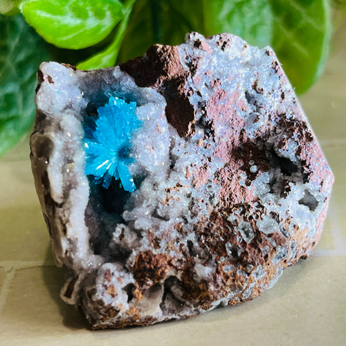 解放のストーン✨ 星の石✴︎ ペンタゴナイト 原石 ラフストーン