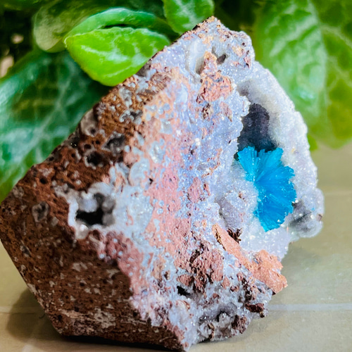 解放のストーン✨ 星の石✴︎ ペンタゴナイト 原石 ラフストーン