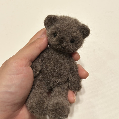 手足が動くフェルトテディベア・ダークモカ 羊毛フェルト a little
