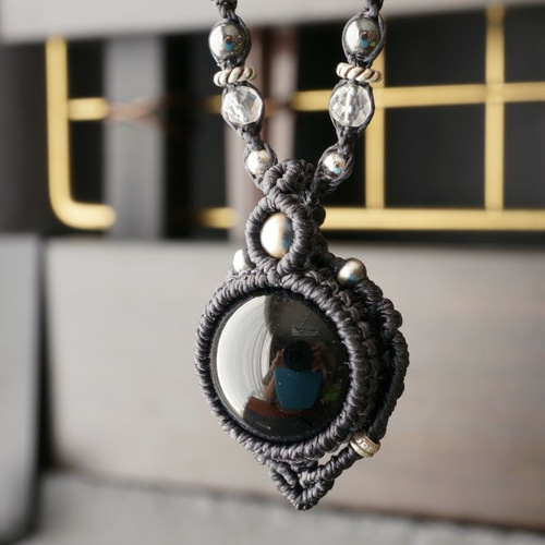 ロシア産モリオン(黒水晶)のお守りマクラメネックレス ‐ Silver＆水晶