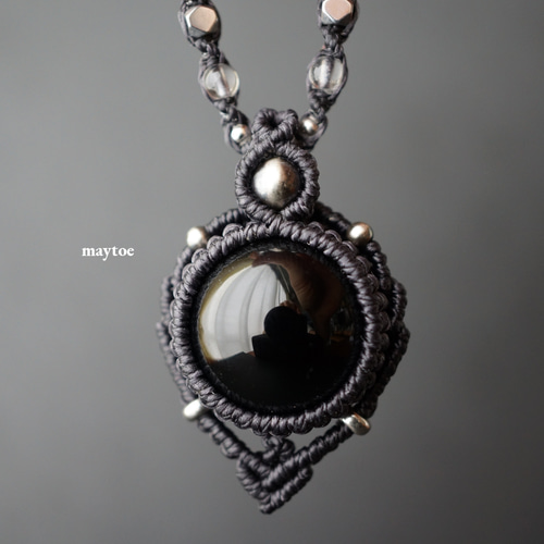ロシア産モリオン(黒水晶)のお守りマクラメネックレス ‐ Silver＆水晶