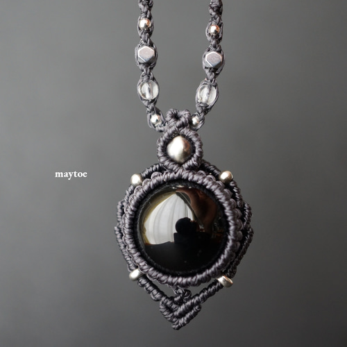 ロシア産モリオン(黒水晶)のお守りマクラメネックレス ‐ Silver＆水晶