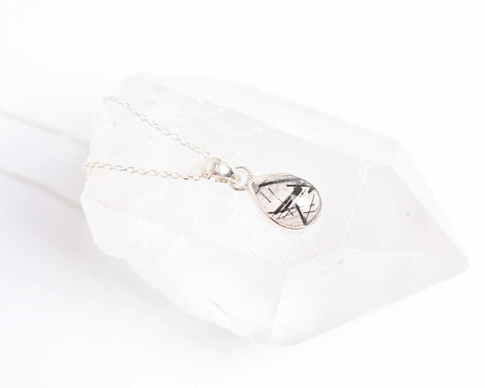 ブラックルチルクォーツ（黒針水晶）のシルバーネックレス　シルバー925　天然石　＜A＞