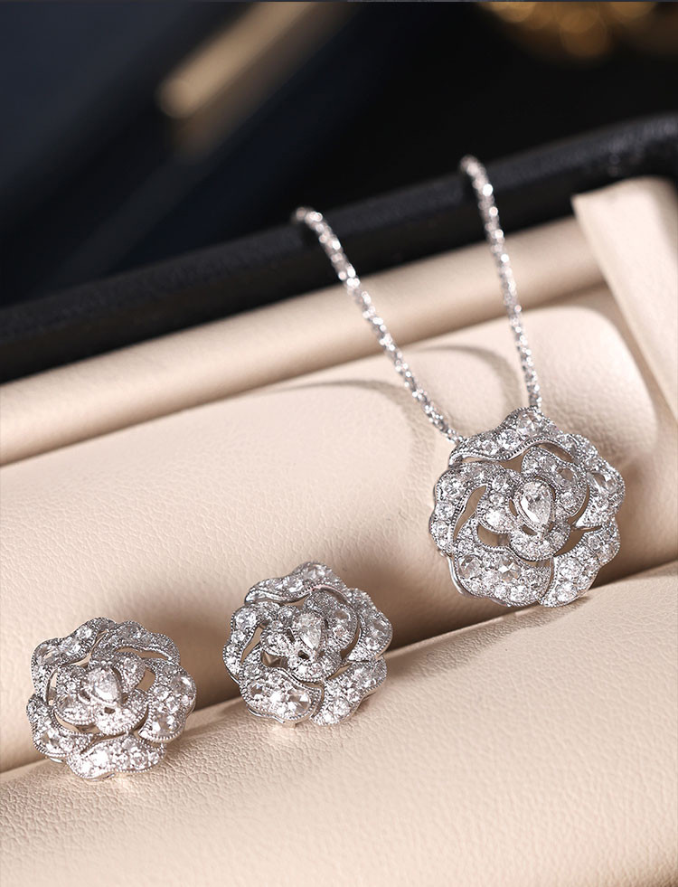 [ヘイズジュエリー]ダイヤモンドカメリアシリーズ 18Kゴールド 天然ダイヤモンドペンダント/イヤリング カメリア 3Dインレイ