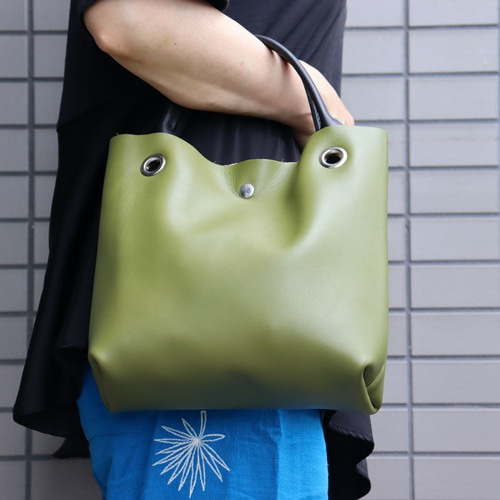 男女兼用 定番 ミニバッグ レアカラー グリーン 天然革 ハンドメイド