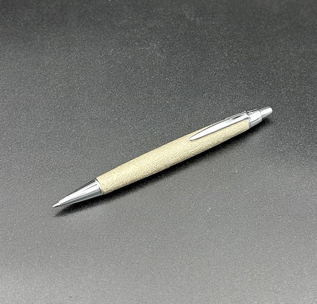 漆円珠筆　木製漆塗りボールペン　白龍