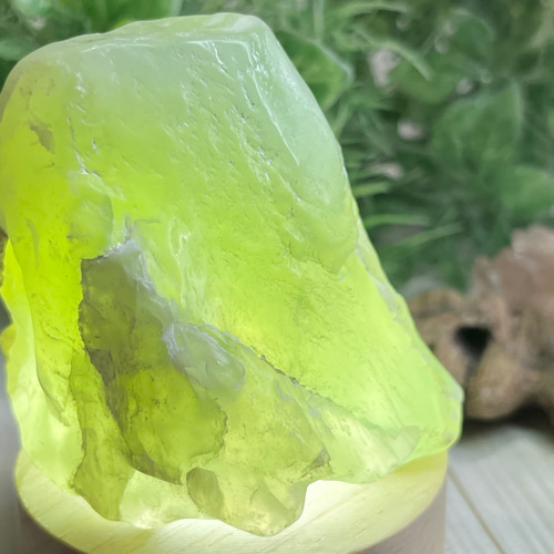 知恵の石✨ ネフライト 軟玉 翡翠 ラフストーン 原石 天然石 東洋