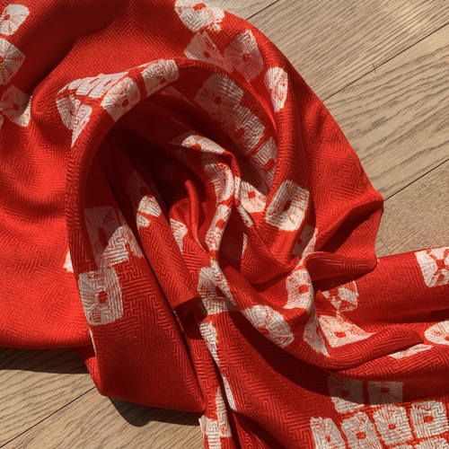 絹 シルク 反物 ハギレ 着物地 昭和レトロ アンティーク 和 古布 生地