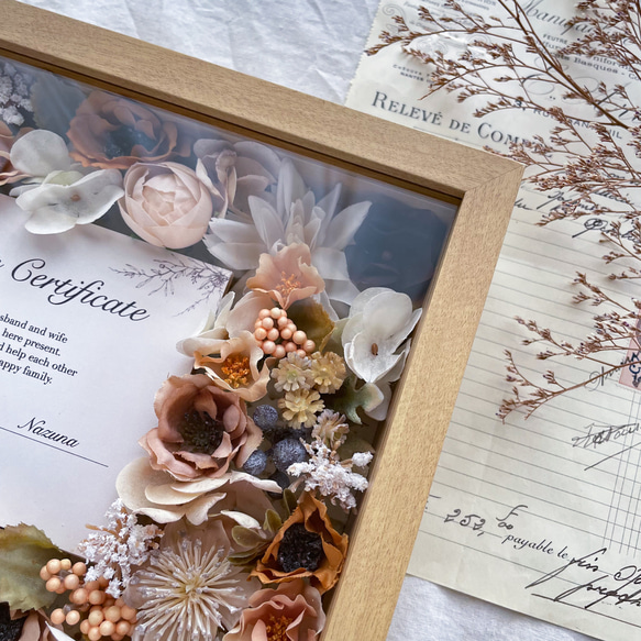 ゲストと作る＊お花の結婚証明書（ベージュ&ブラウン）　　アーティフィシャルフラワー　結婚証明書　結婚誓約書 10枚目の画像