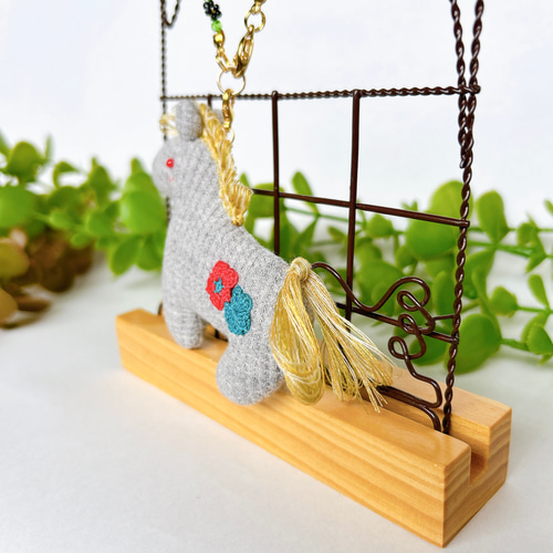お馬さんのぬいぐるみ グレー バッグチャーム バッグチャーム Aki Ako