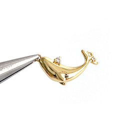 ejp7203 [1 件] 方晶鋯石鯨魚游泳串飾 第4張的照片