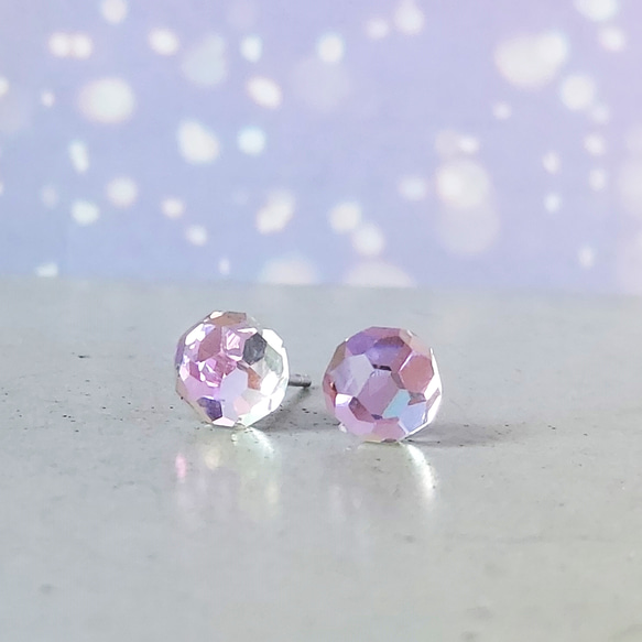 虹色の輝き✨クリスタルボール（スリークォーター）✨スタッドピアス／ノンホールピアス【金属アレルギー対応】AP-＃601 1枚目の画像