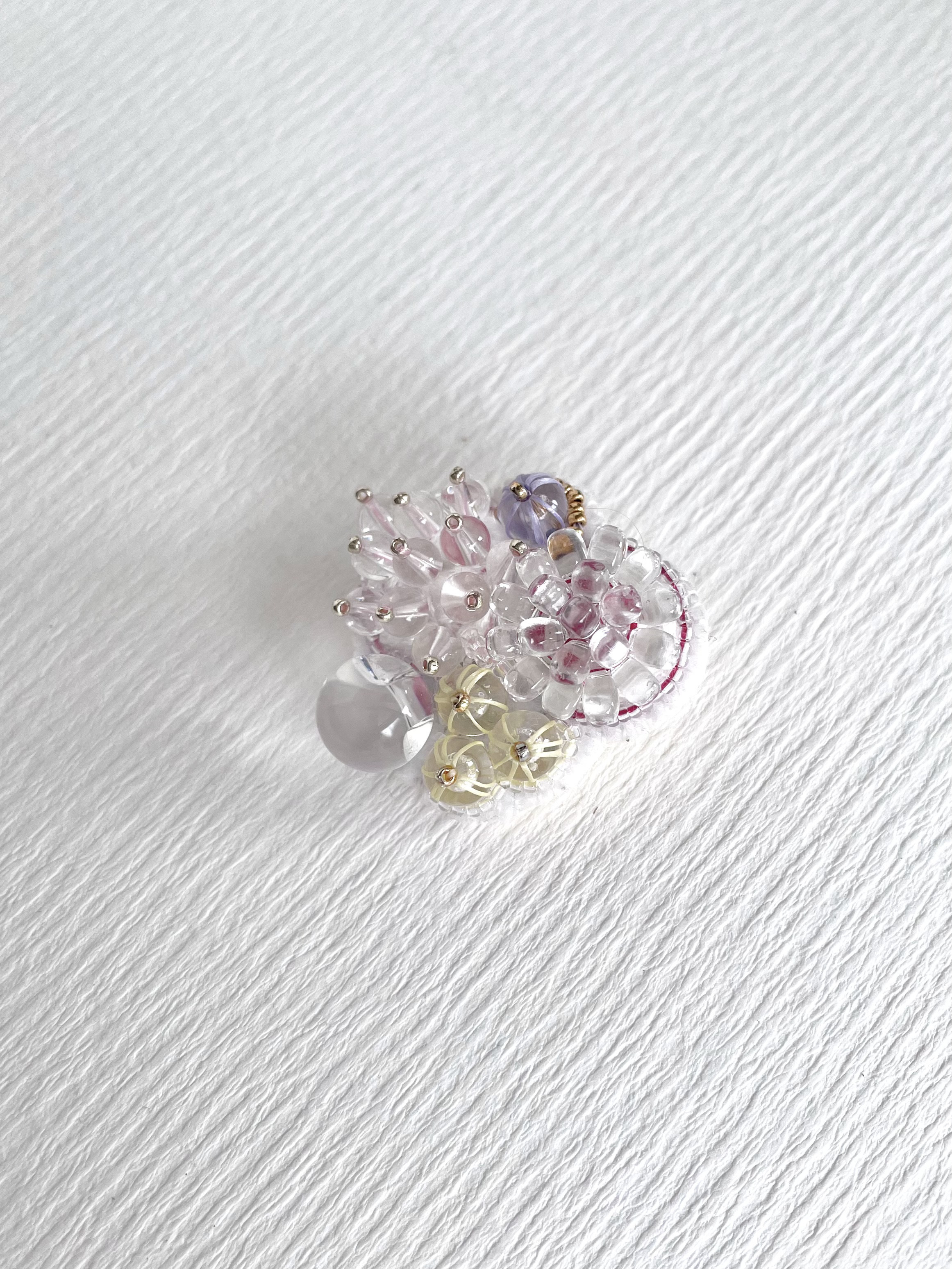 ジェリー ビーズ刺繍ミニブローチ